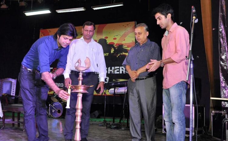  Bollywood Director Nalin Singh at Hindu College, Delhi University , as a Chief Guest inaugurating ‘The freshers welcome’ programme.